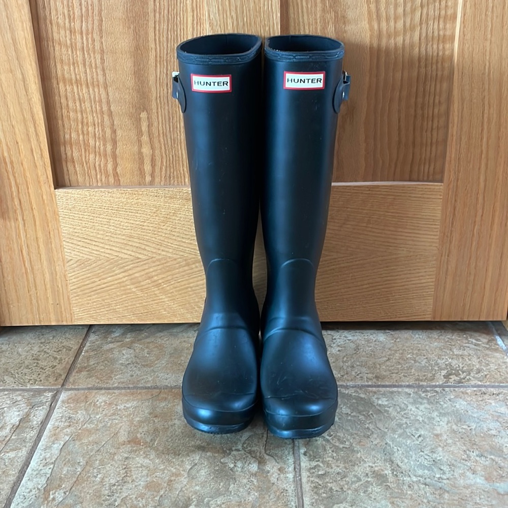 Hunter Original Tall Rain boots size US8